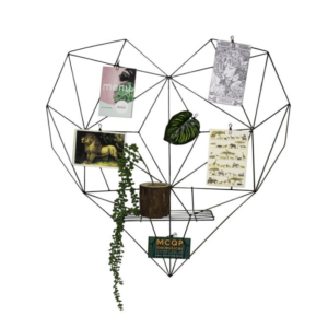 metal heart shape grid with shelf and clips